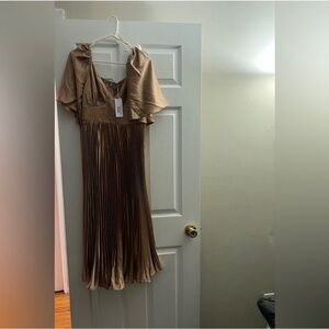 Elegant Brown Pleated Dress